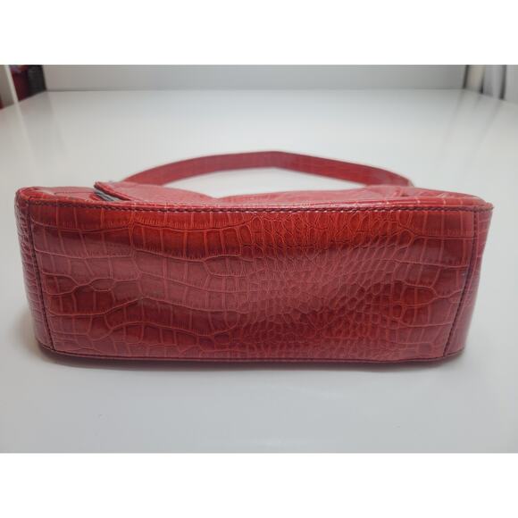 LIZ Claiborne Red Alligator Print Zip Snap Closure Small Outside Pocket - Picture 5 of 16